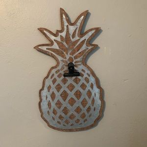 Pineapple hangable clipboard